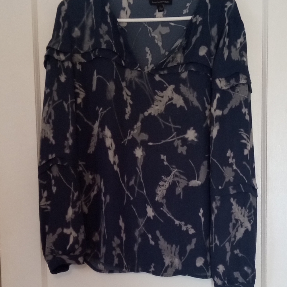 Banana Republic Blue Ruffled Long Sleeve Blouse